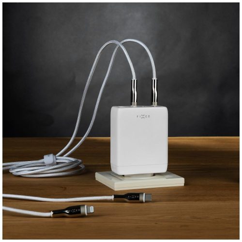 FIXED hálózati töltő 3xUSB-C 1xUSB-A kimenet, GaN technológia,PD 3.0, 100W, fehér